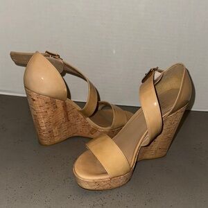 Stuart Weitzman Tan Cork Wedge Shoes Sz 8M